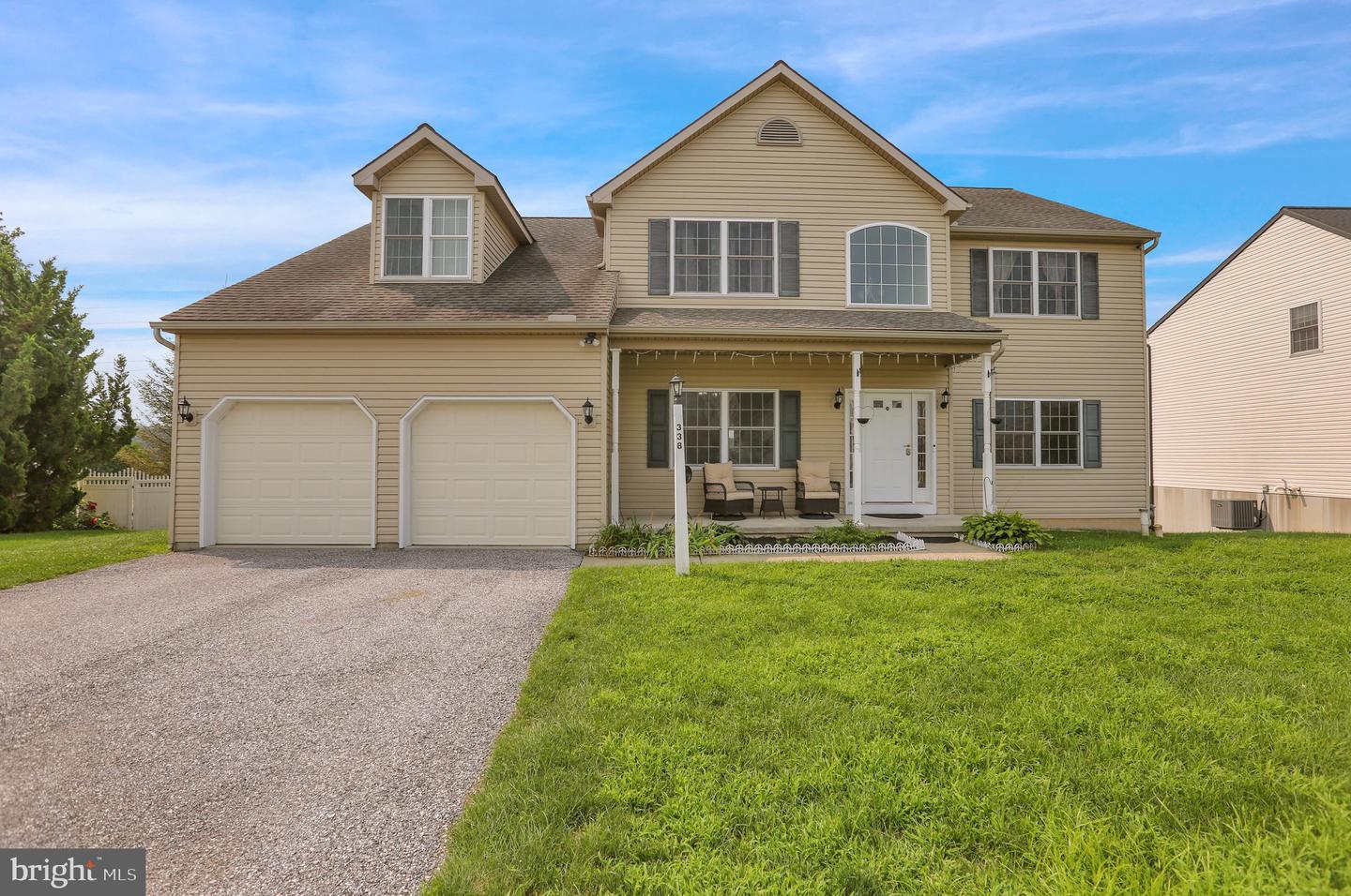 338 Darlington Ct — photo