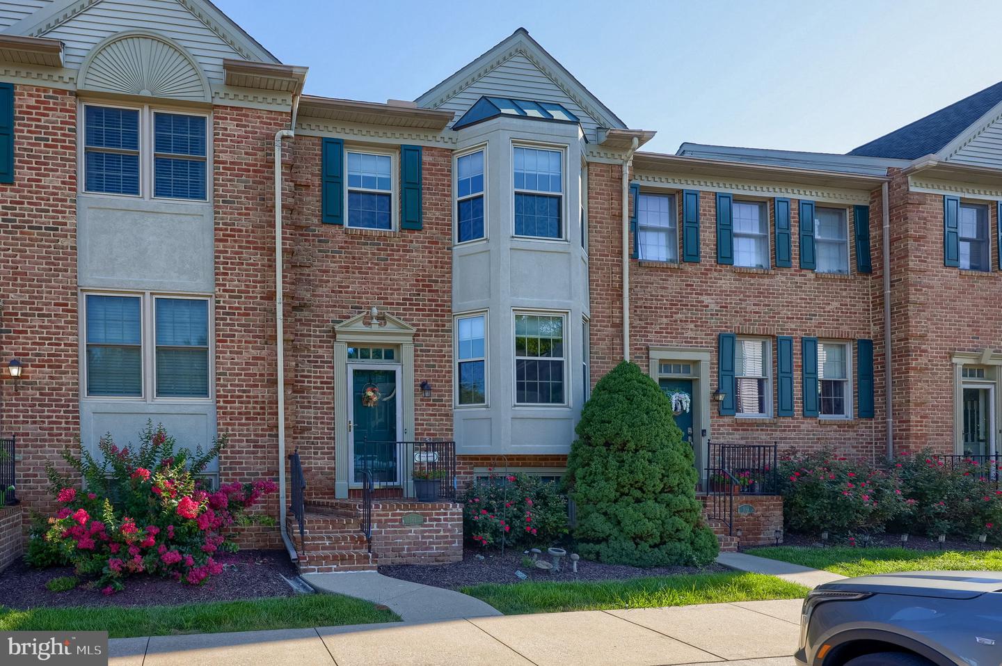 161 Cobblestone Ln — photo