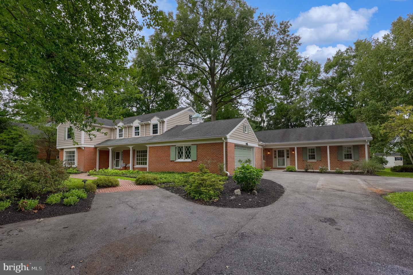 1428 Center Rd — photo