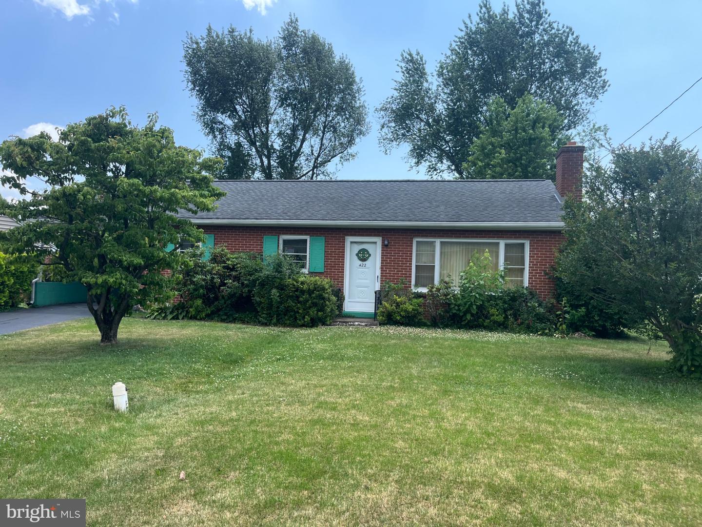422 Redwood Dr — photo