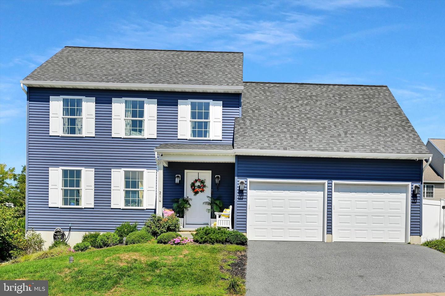 214 Loghes Dr — photo