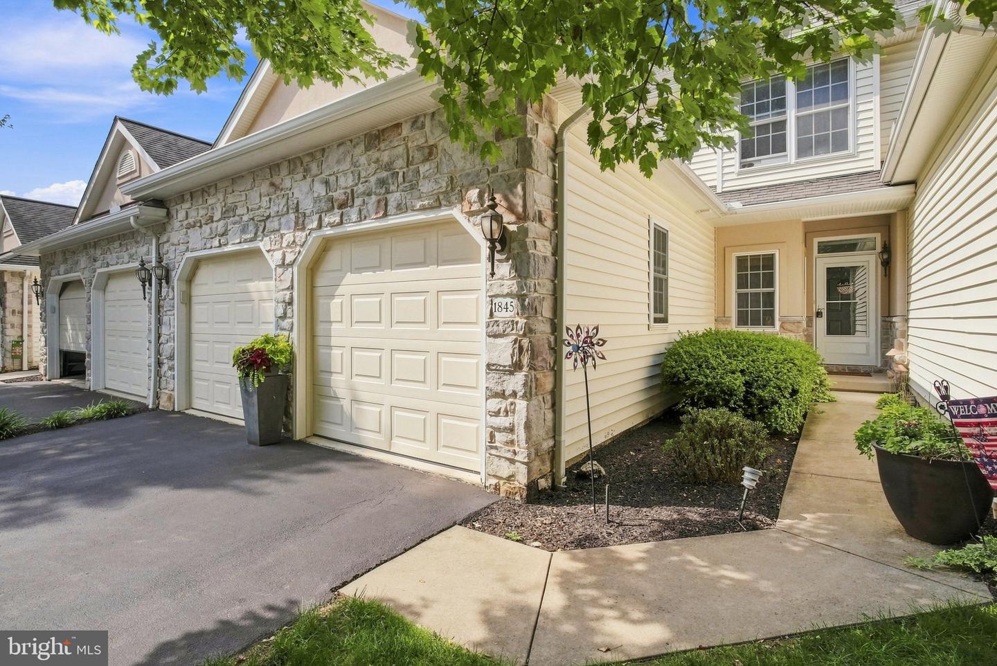1845 Serene Way — photo