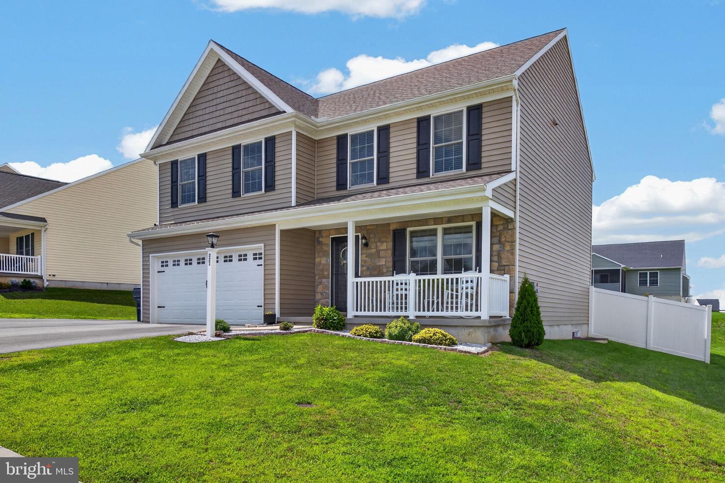 321 Darlington Ct — photo