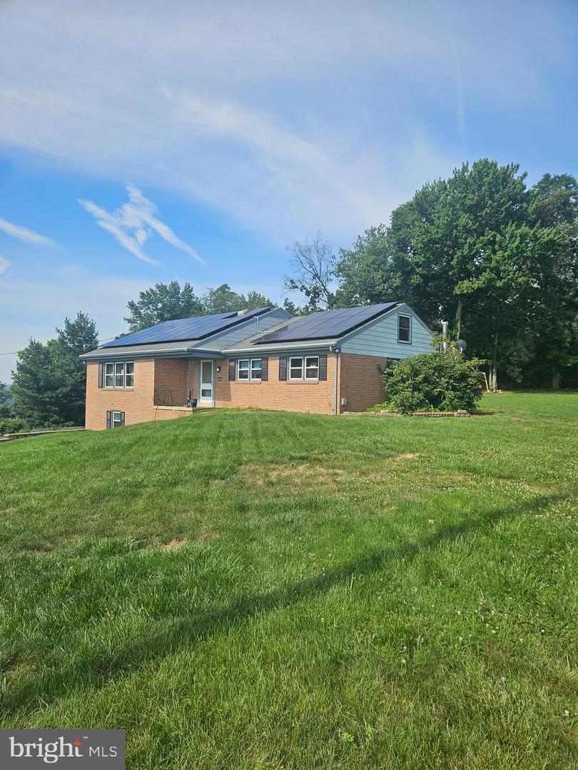 332 Indian Head Rd — photo