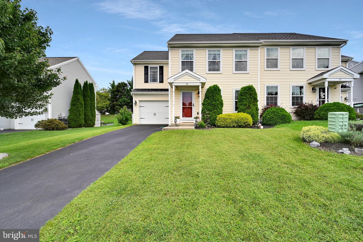 34 Silver Maple Cir — photo