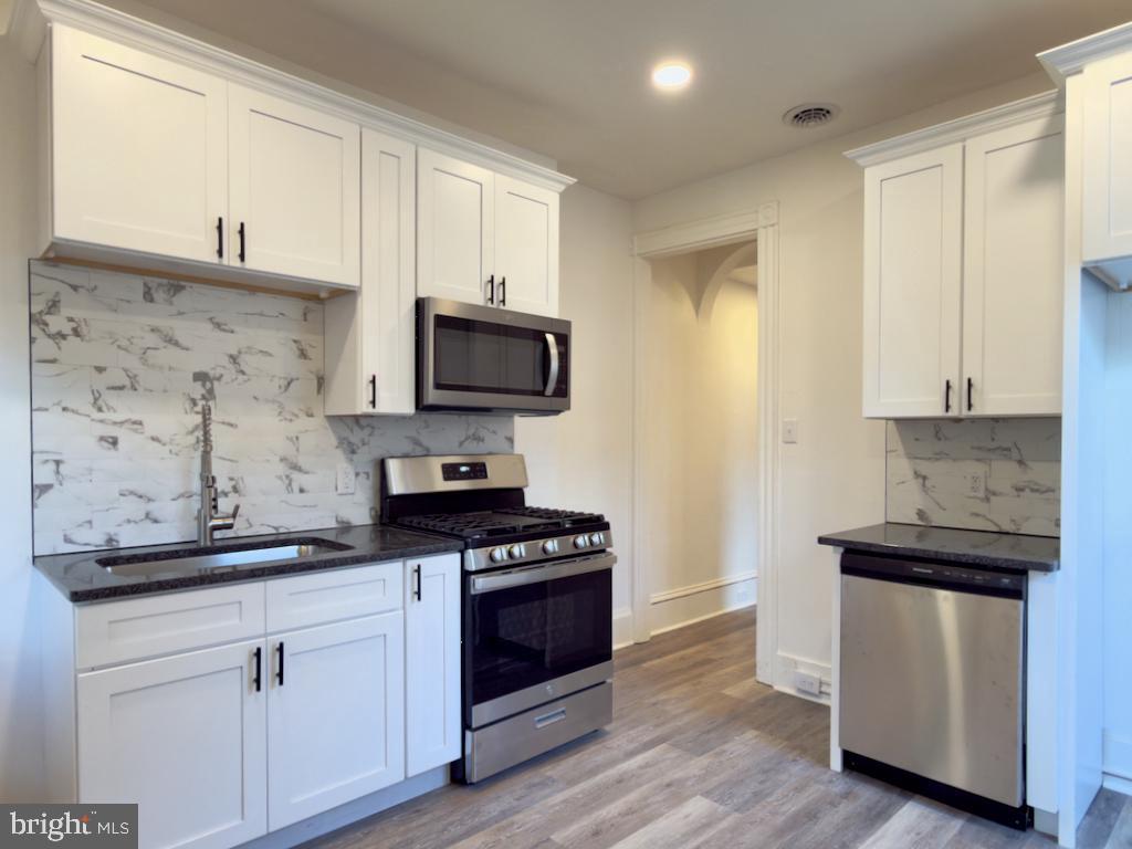 15 S Ann St #2 — photo