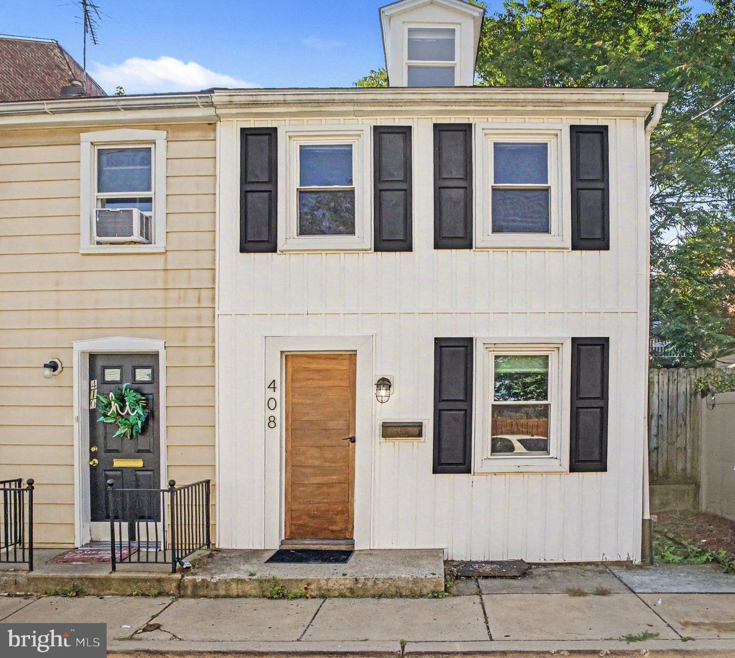 408 E Grant St — photo