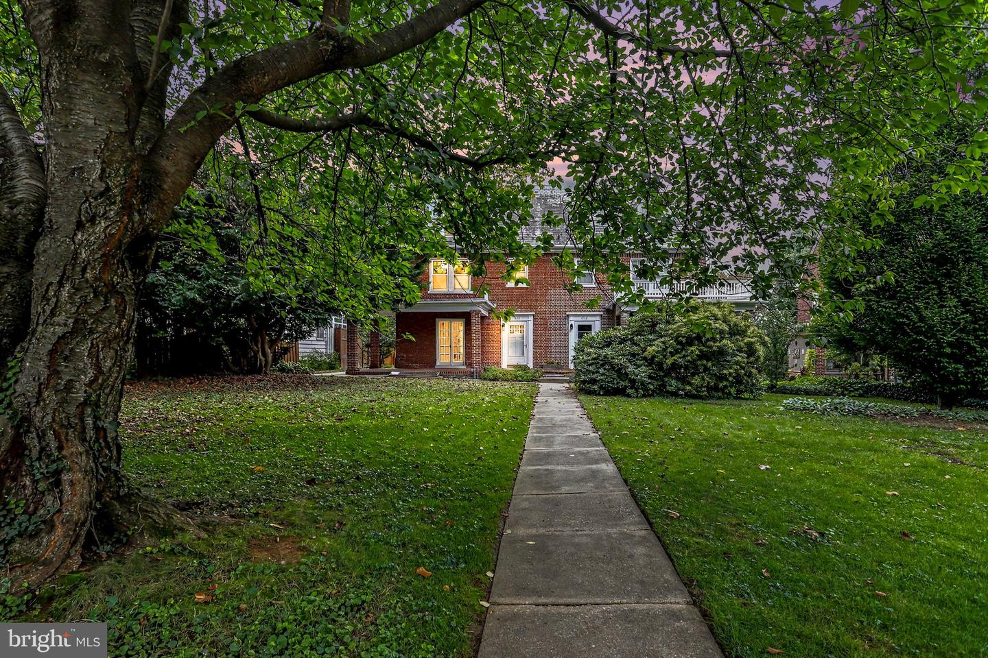 610 Race Ave — photo