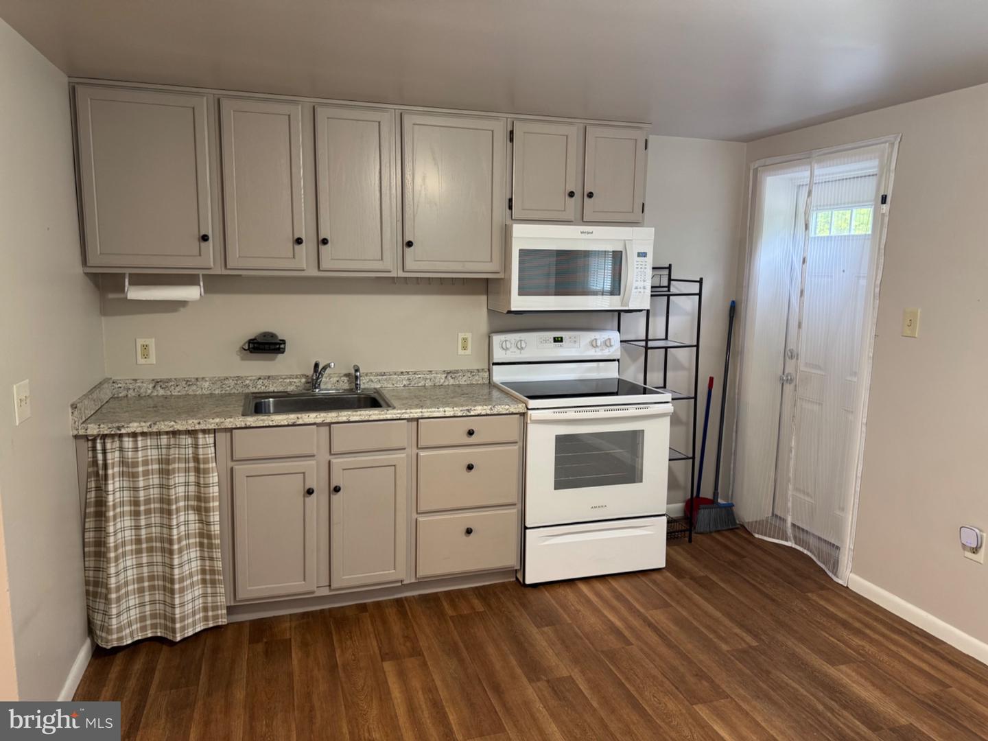 175 Strasburg Pike #B — photo
