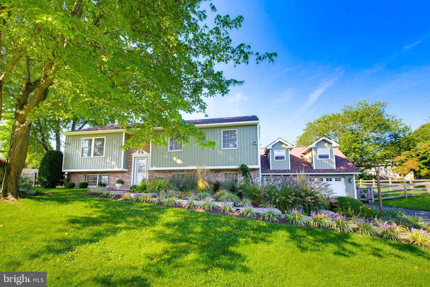 8 Cliffwood — photo