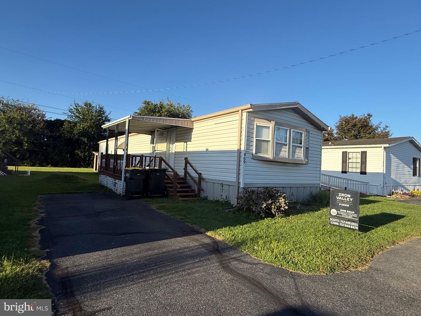 469 Brendon Dr — photo