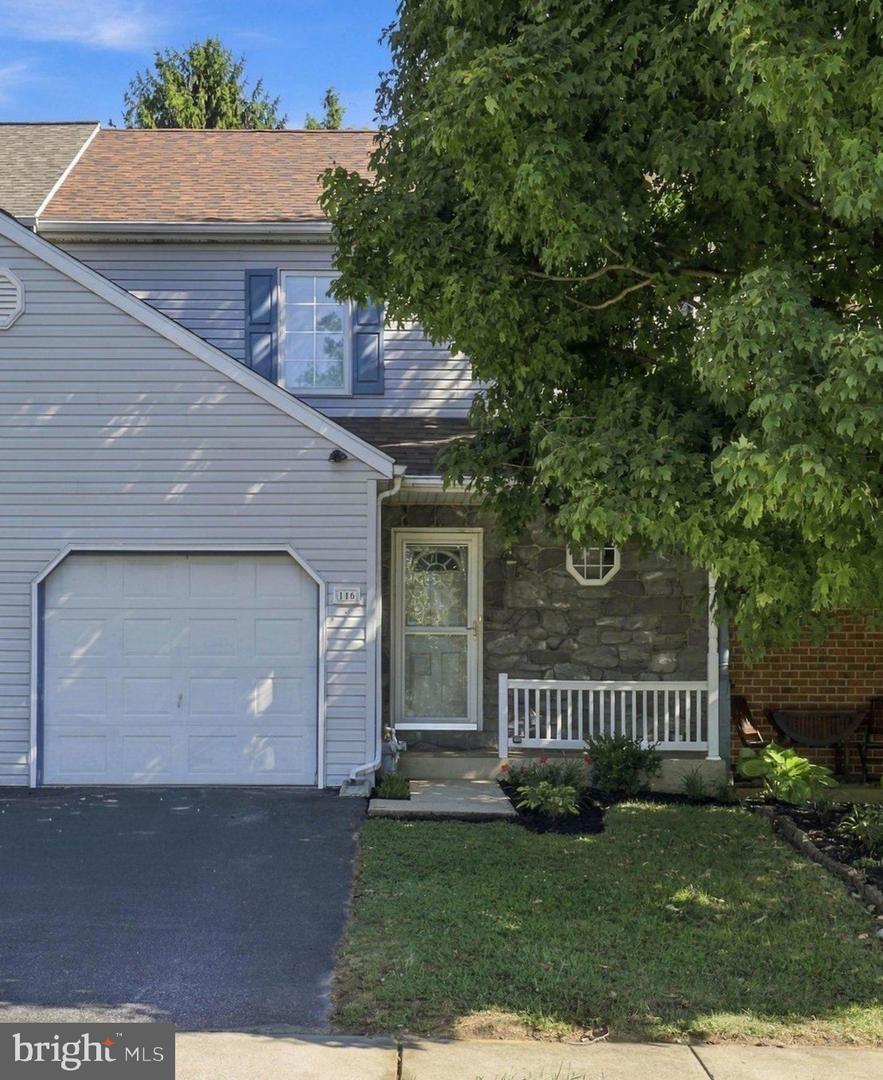 116 Parklawn Ct — photo