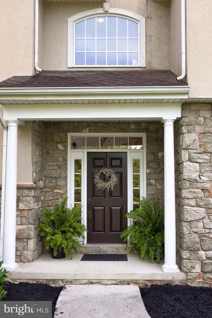 22 Windsor Lane, Lititz, PA 17543 — photo 2