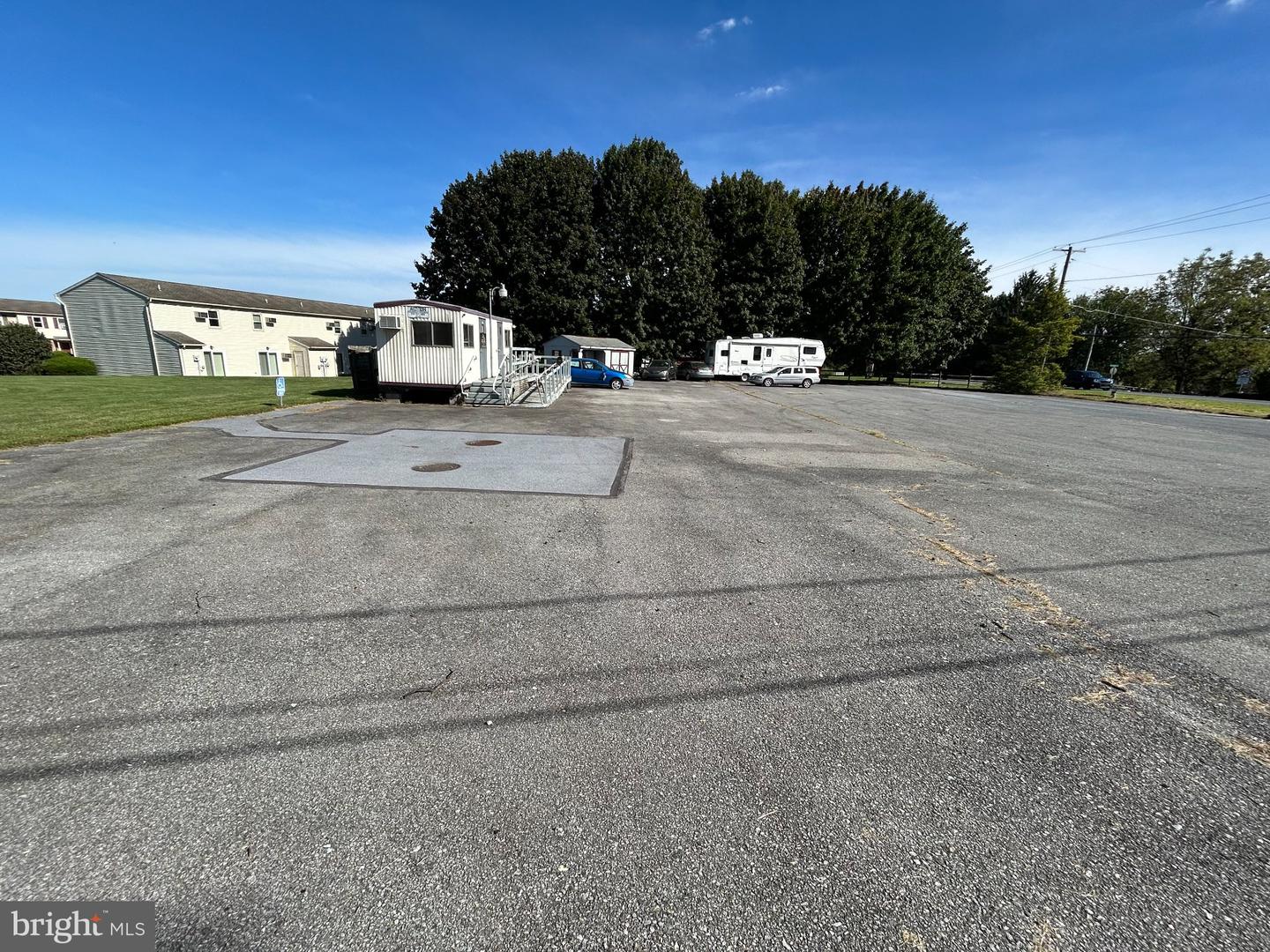 301 E 28th Division Highway, Lititz, PA 17543 — photo 2