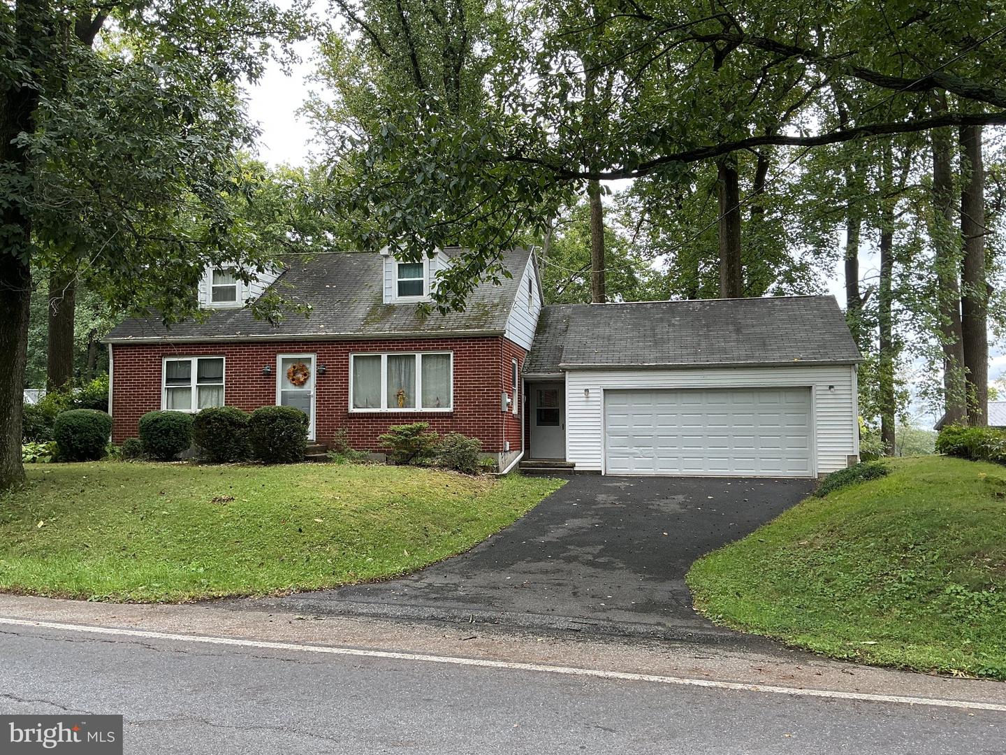 1108 Ridge Road, Elizabethtown, PA 17022