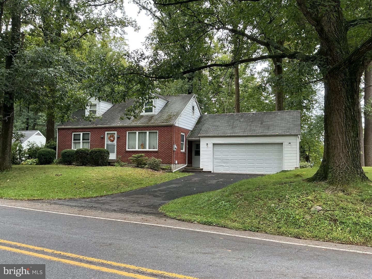 1108 Ridge Road, Elizabethtown, PA 17022 — photo 2