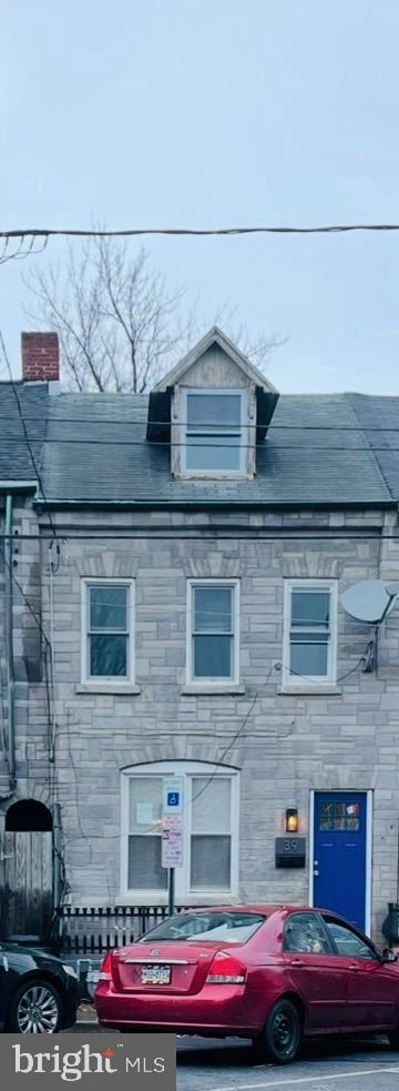 39 S New Dorwart St — photo