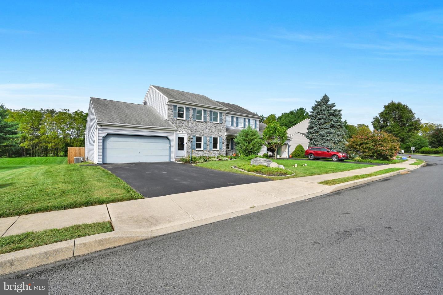113 Laurie Ln — photo