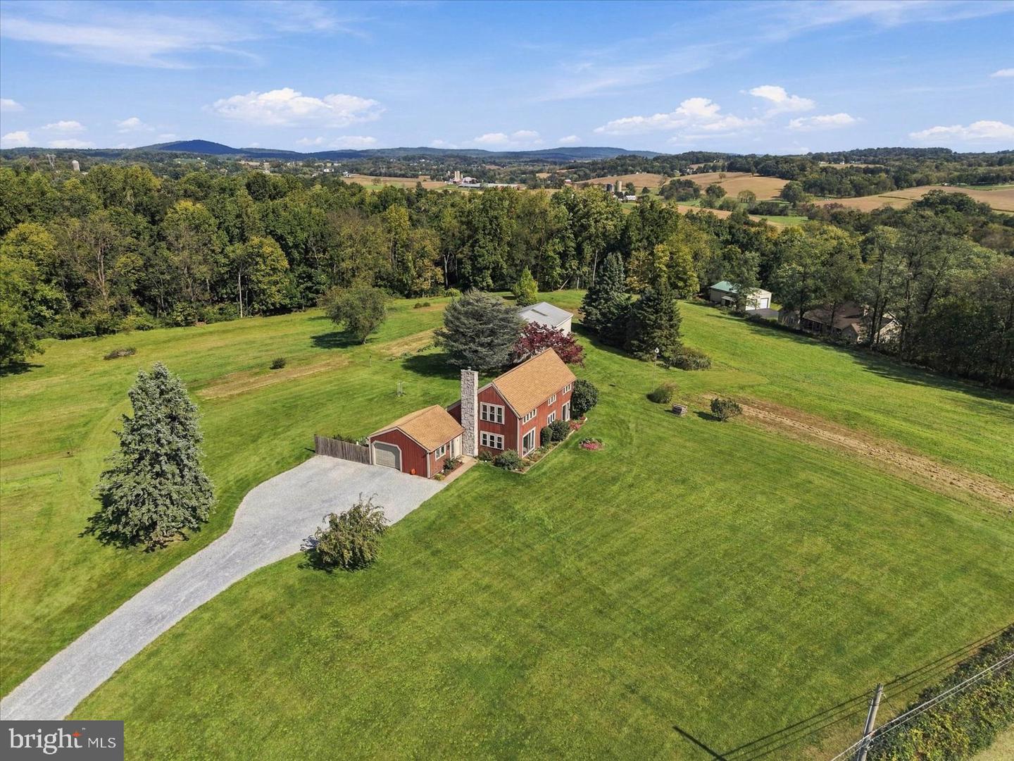 7010 Elizabethtown Road, Manheim, PA 17545