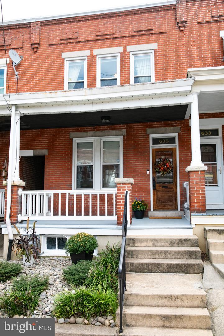 635 N Pine St — photo