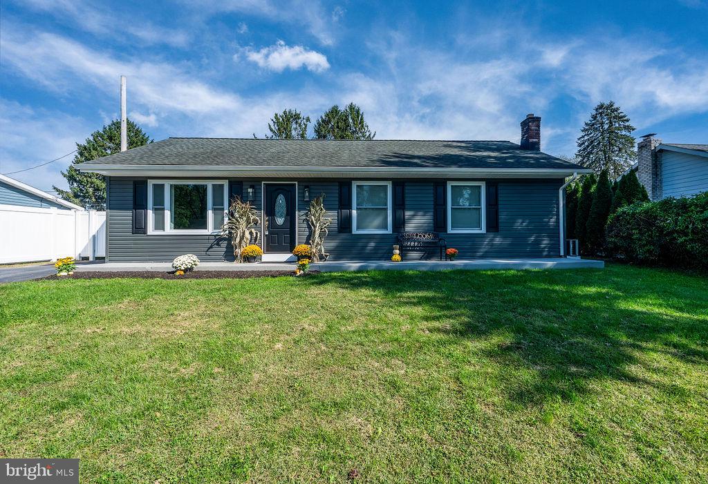 1070 James Ave — photo