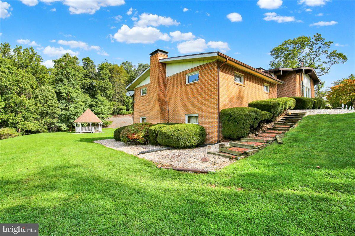 185 N Ridge Road, Reinholds, PA 17569 — photo 2