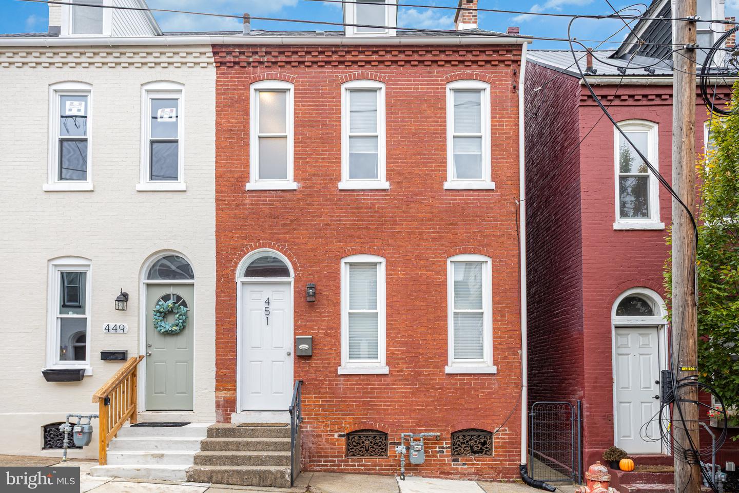 451 S Plum St — photo