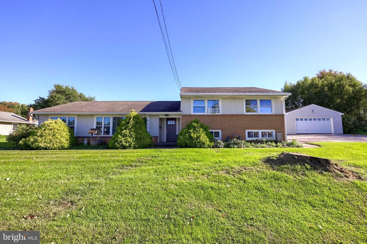 540 Westfield Dr — photo