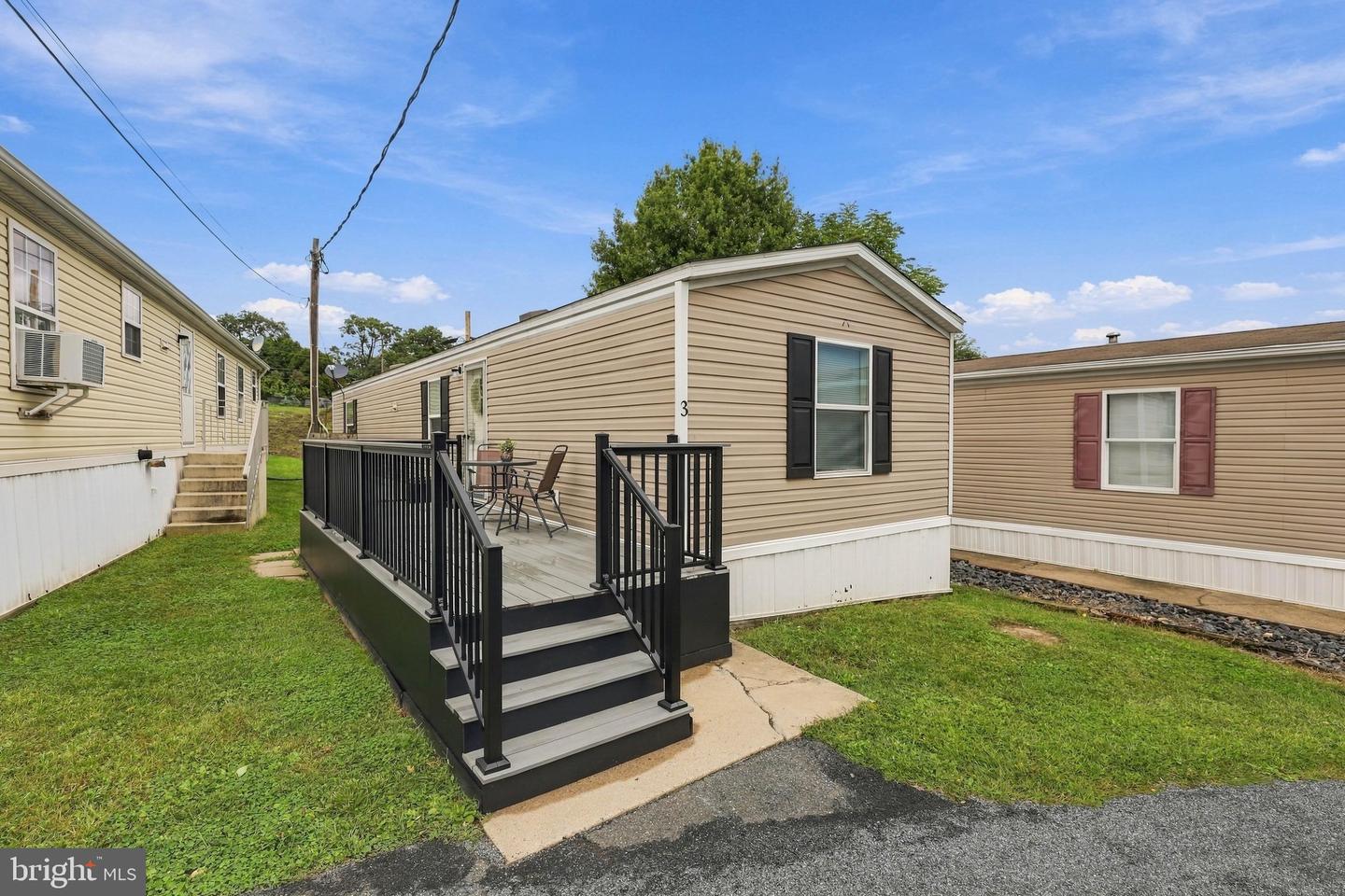 3 Pleasant Hill Ave — photo