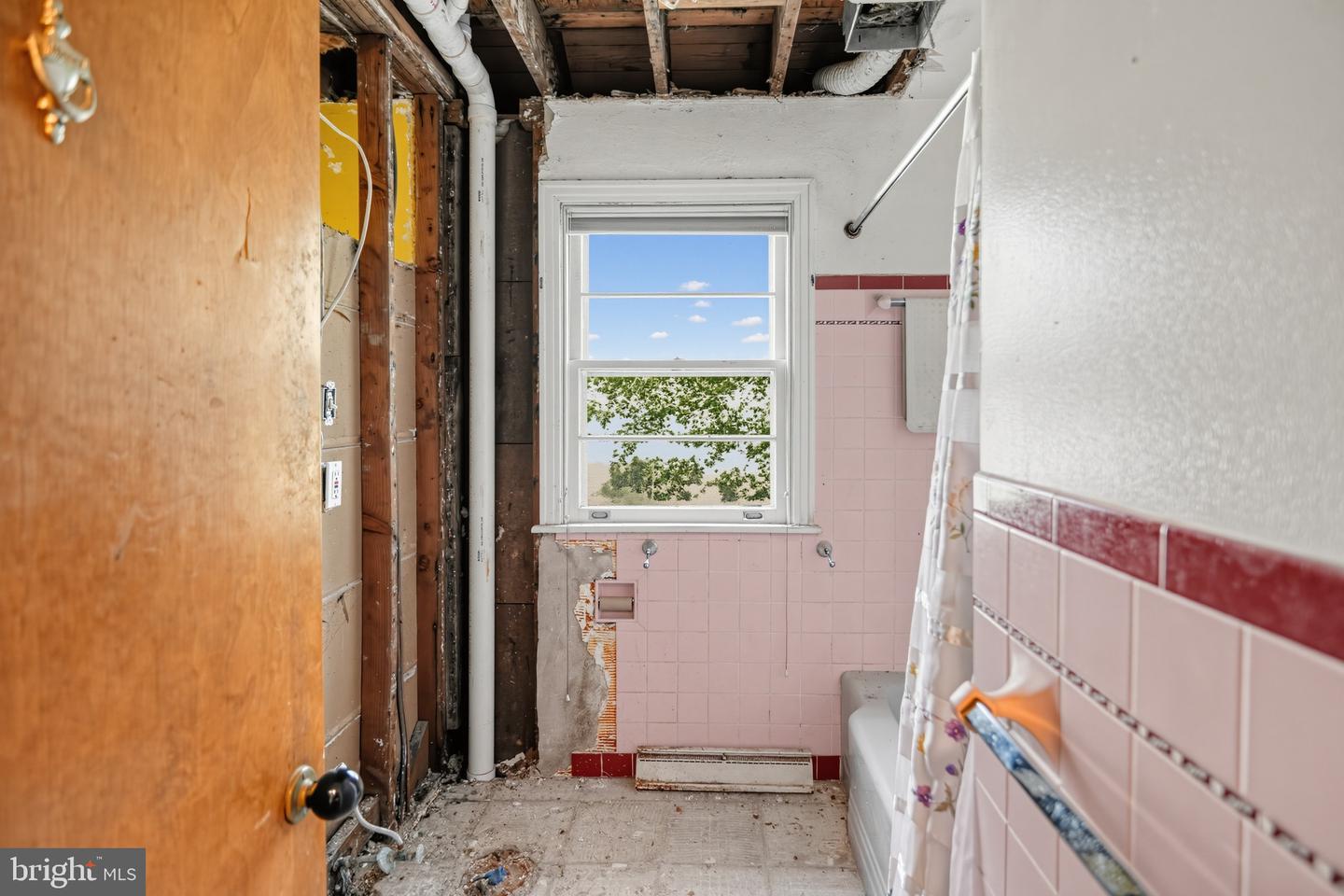 2403 Chestnut View Dr — photo