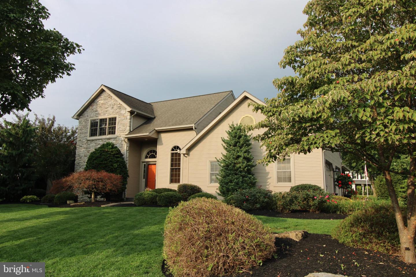 669 Laurel Avenue, Lititz, PA 17543 — photo 3