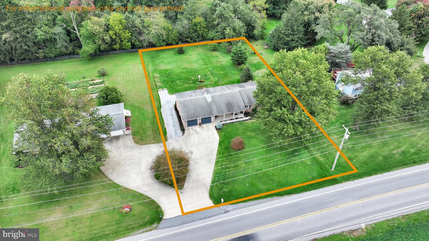 623 Lebanon Road, Manheim, PA 17545 — photo 2