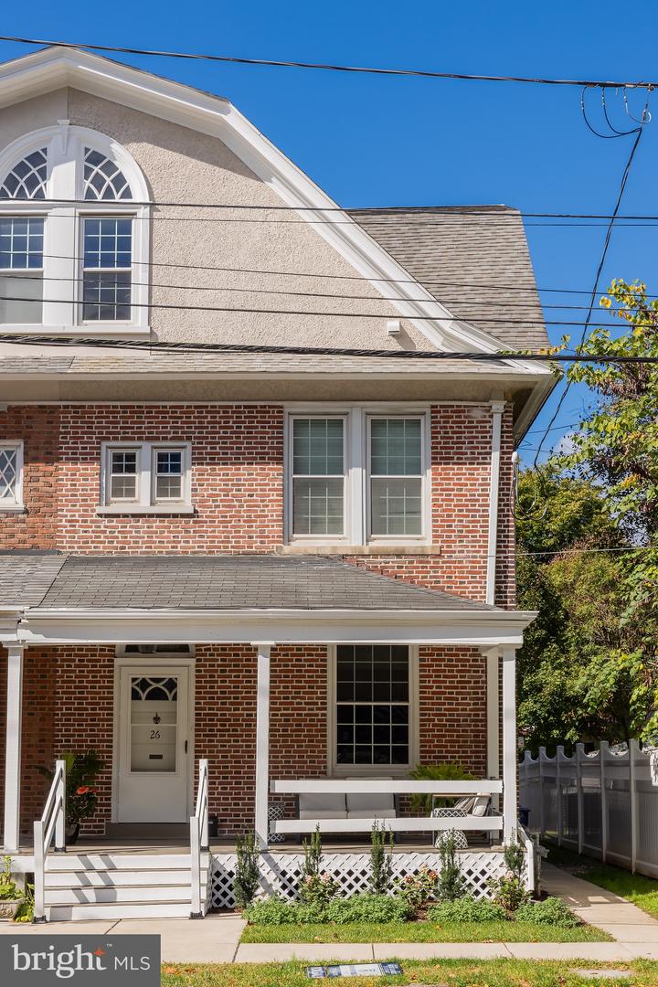26 Race Ave — photo