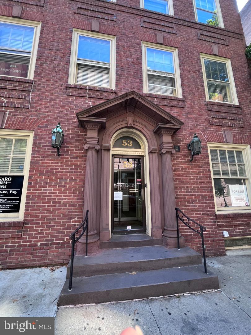 53-Suite 207a N Duke St — photo
