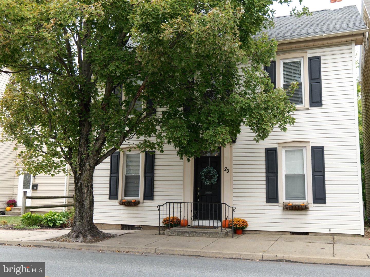 23 W Orange St — photo