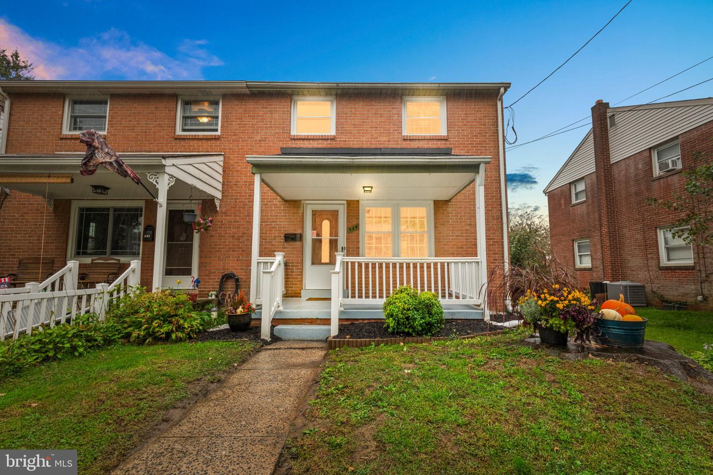 329 Winthrop Dr — photo