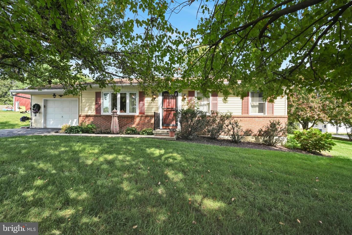 1519 E Newport Rd — photo