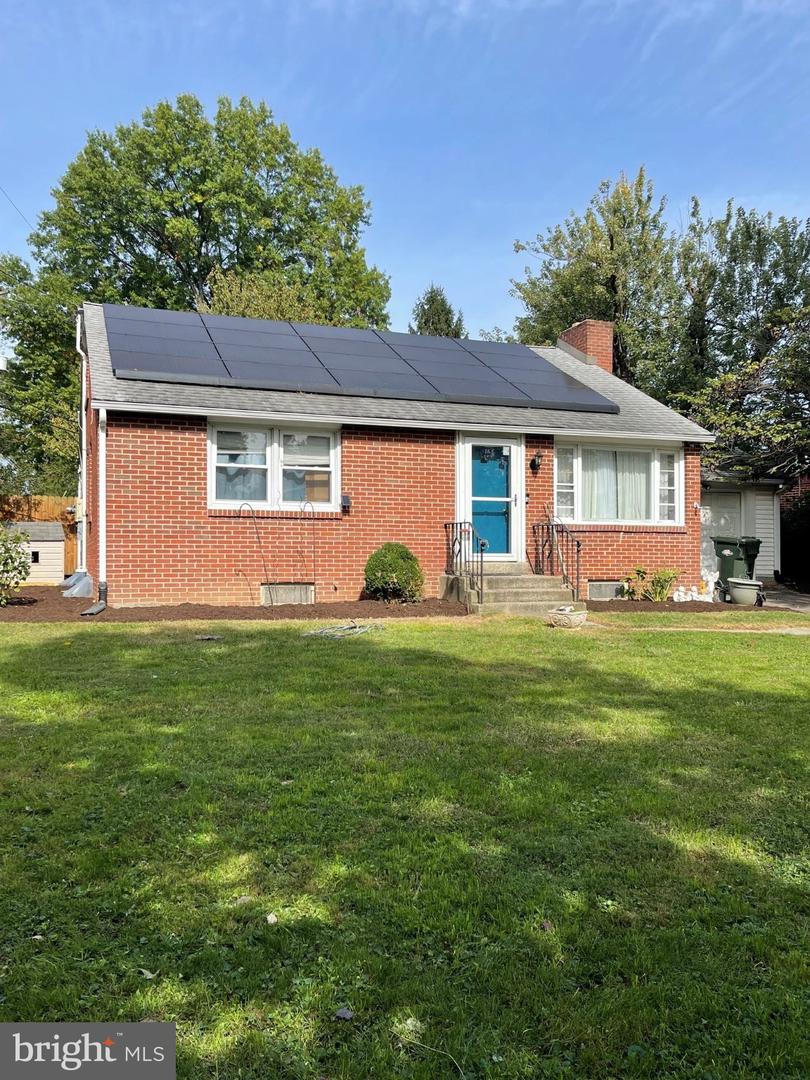 30 Peacock Dr — photo