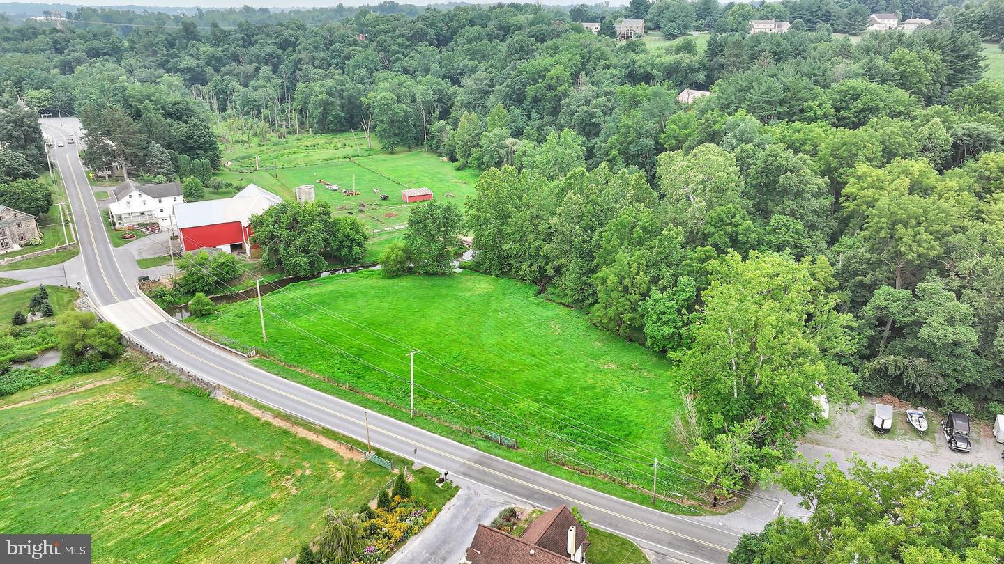330 N Clay Road, Lititz, PA 17543 — photo 3