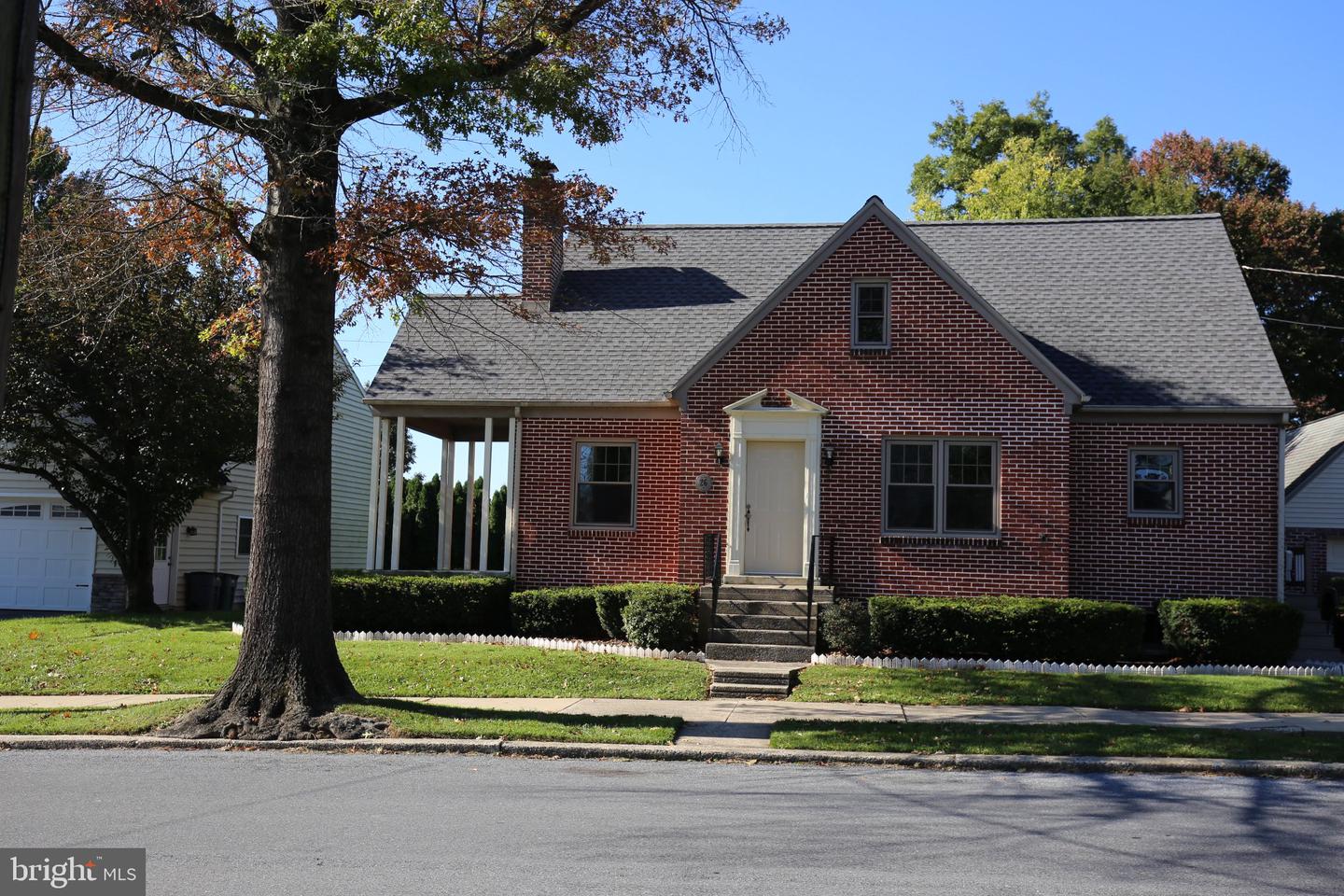 26 N Penn St — photo
