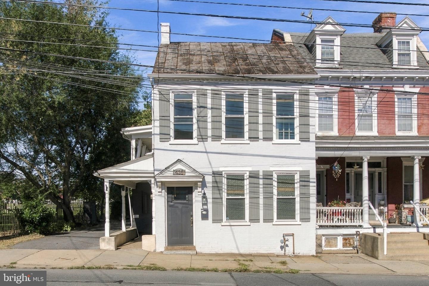 435 New Holland Ave — photo