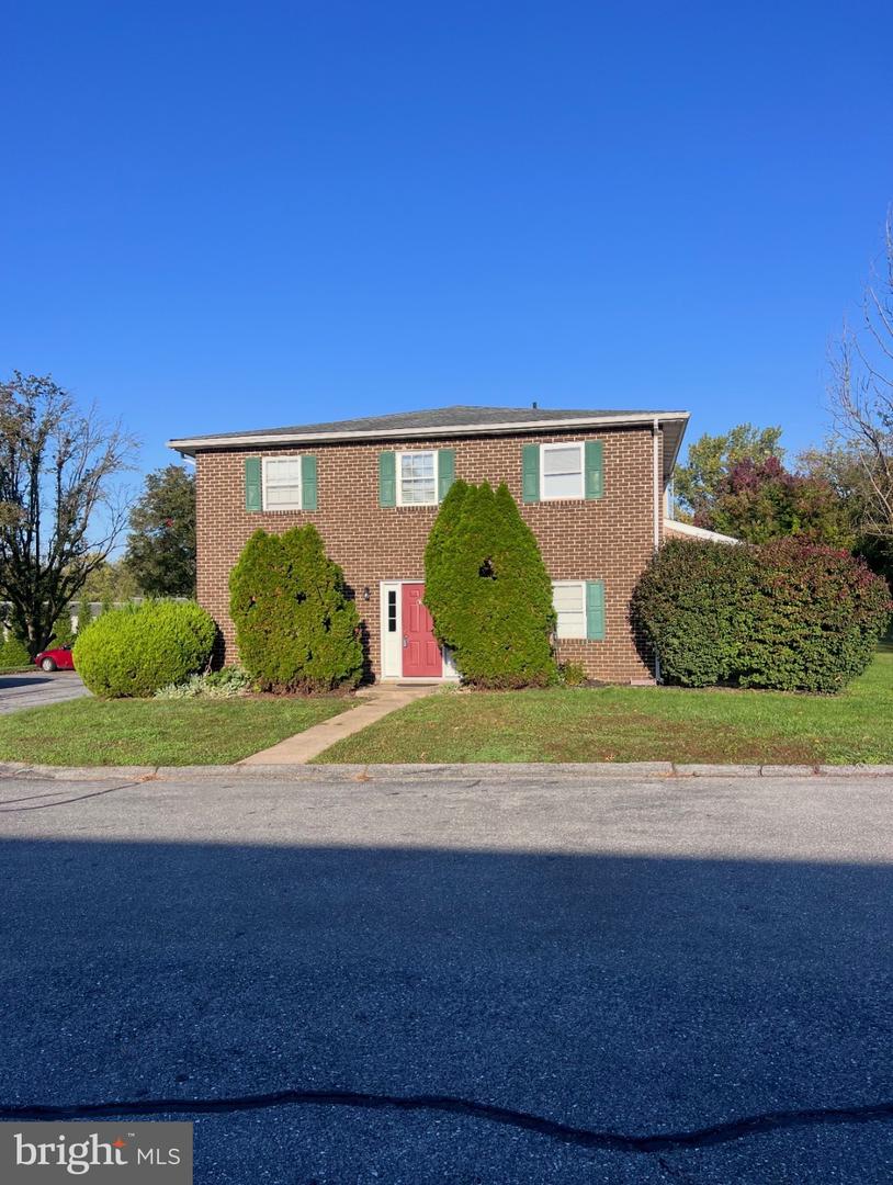 1362 Blue Jay Dr — photo