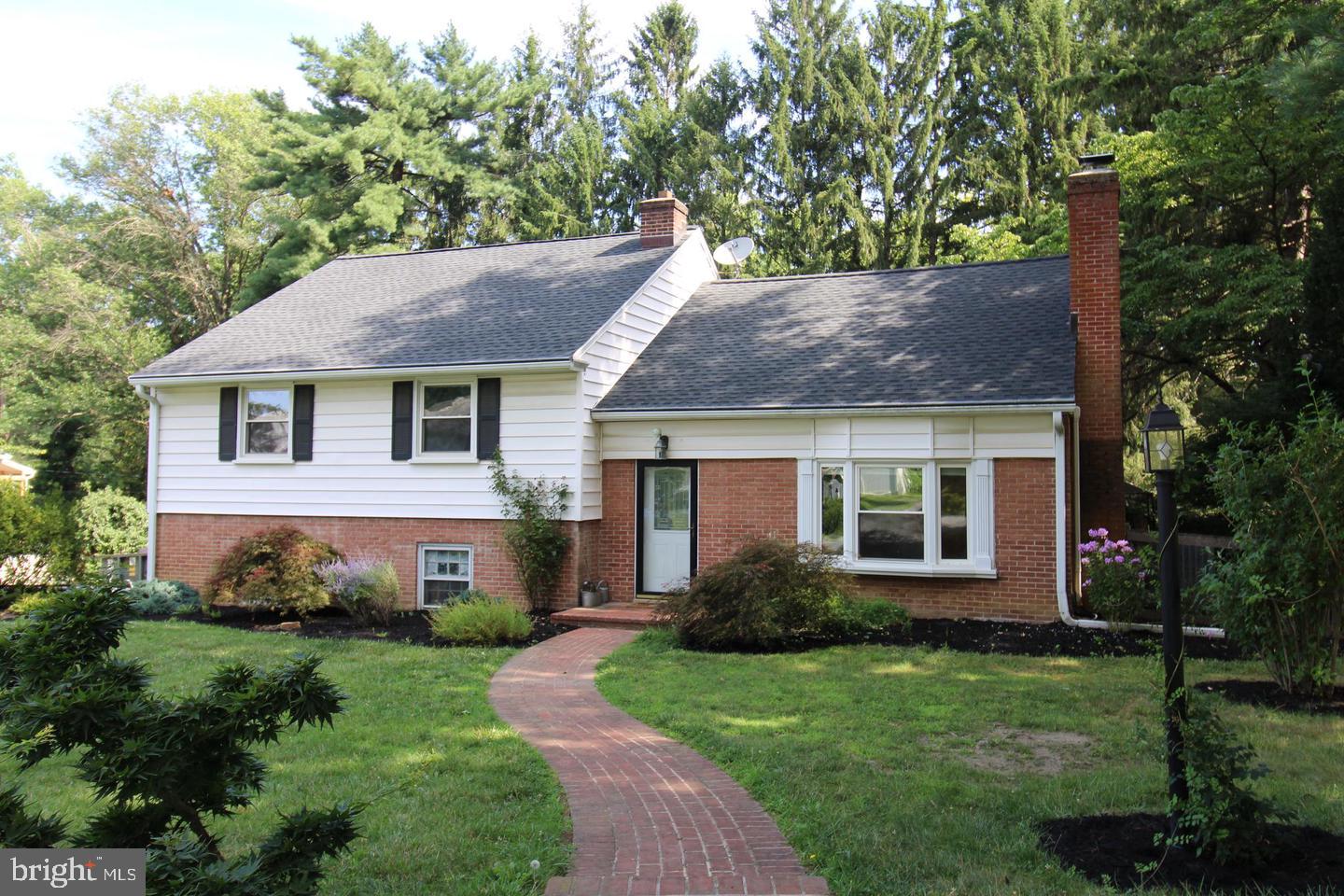 1133 Colonial Rd — photo