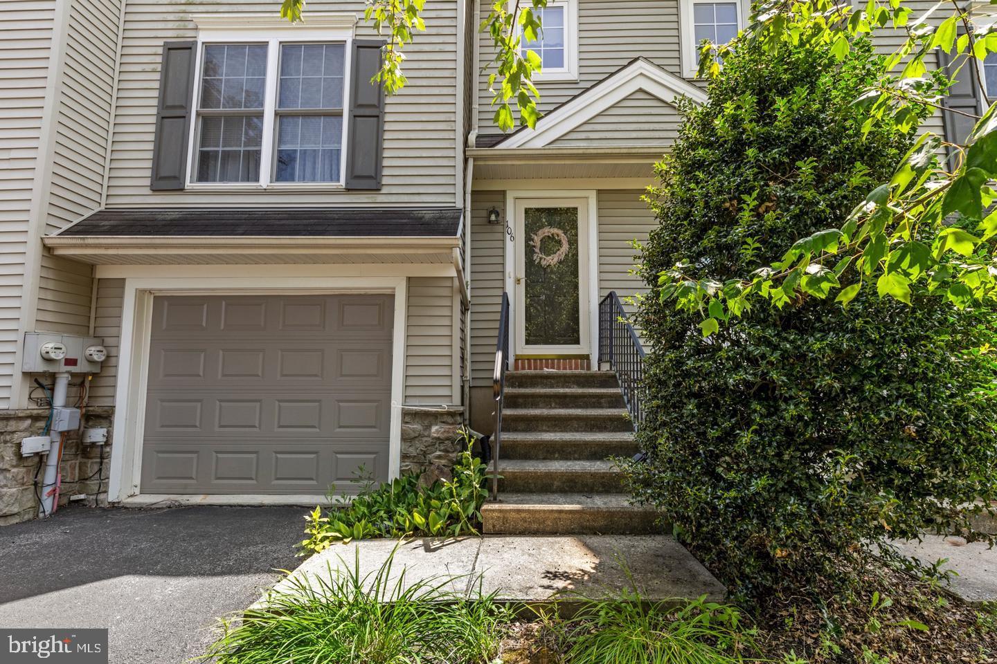 106 Banyan Circle Dr — photo