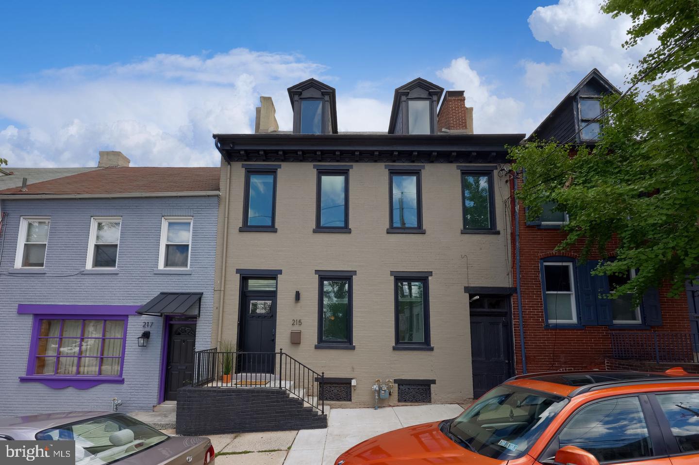 215 N Lime St — photo