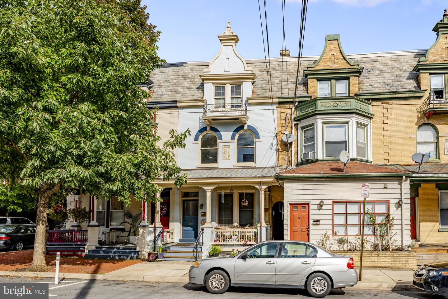 447 W Orange St — photo