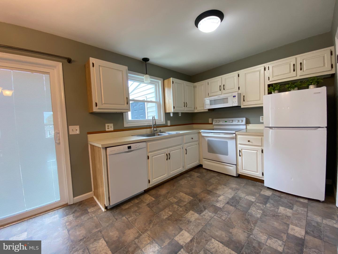 412 Cardinal Road, Lititz, PA 17543 — photo 3