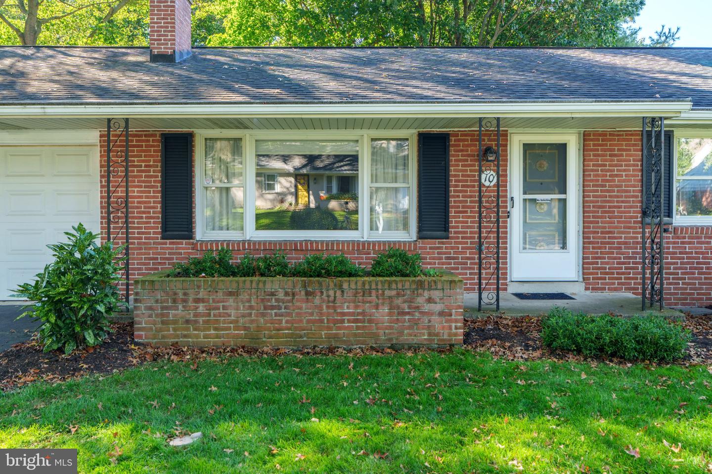 10 Pfautz Avenue, Lititz, PA 17543 — photo 3