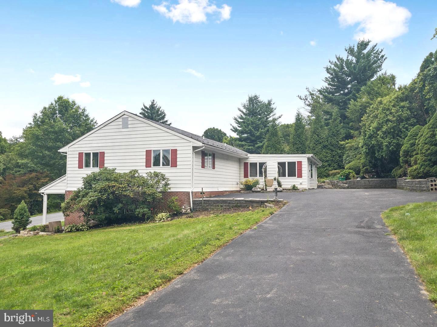2210 Berkshire Rd — photo