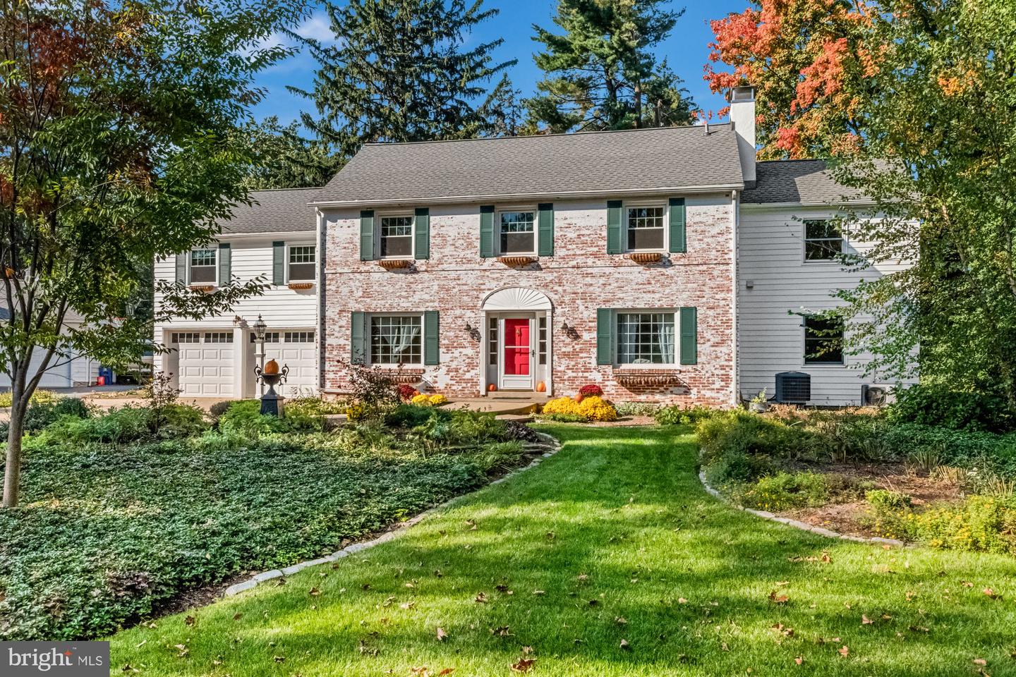 17 W Roseville Rd — photo